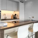 1 Bedroom Lovely In *
